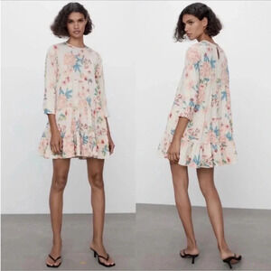 Zara ‘The Sharon’ Dress in Floral. Size Medium.